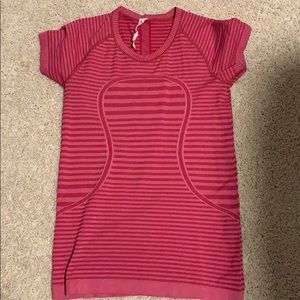 Lululemon swifty short sleeve berry